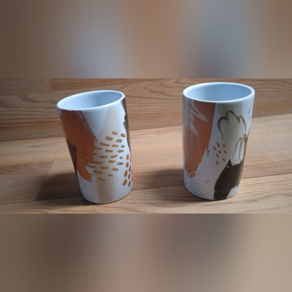 Set of two decorative pieces